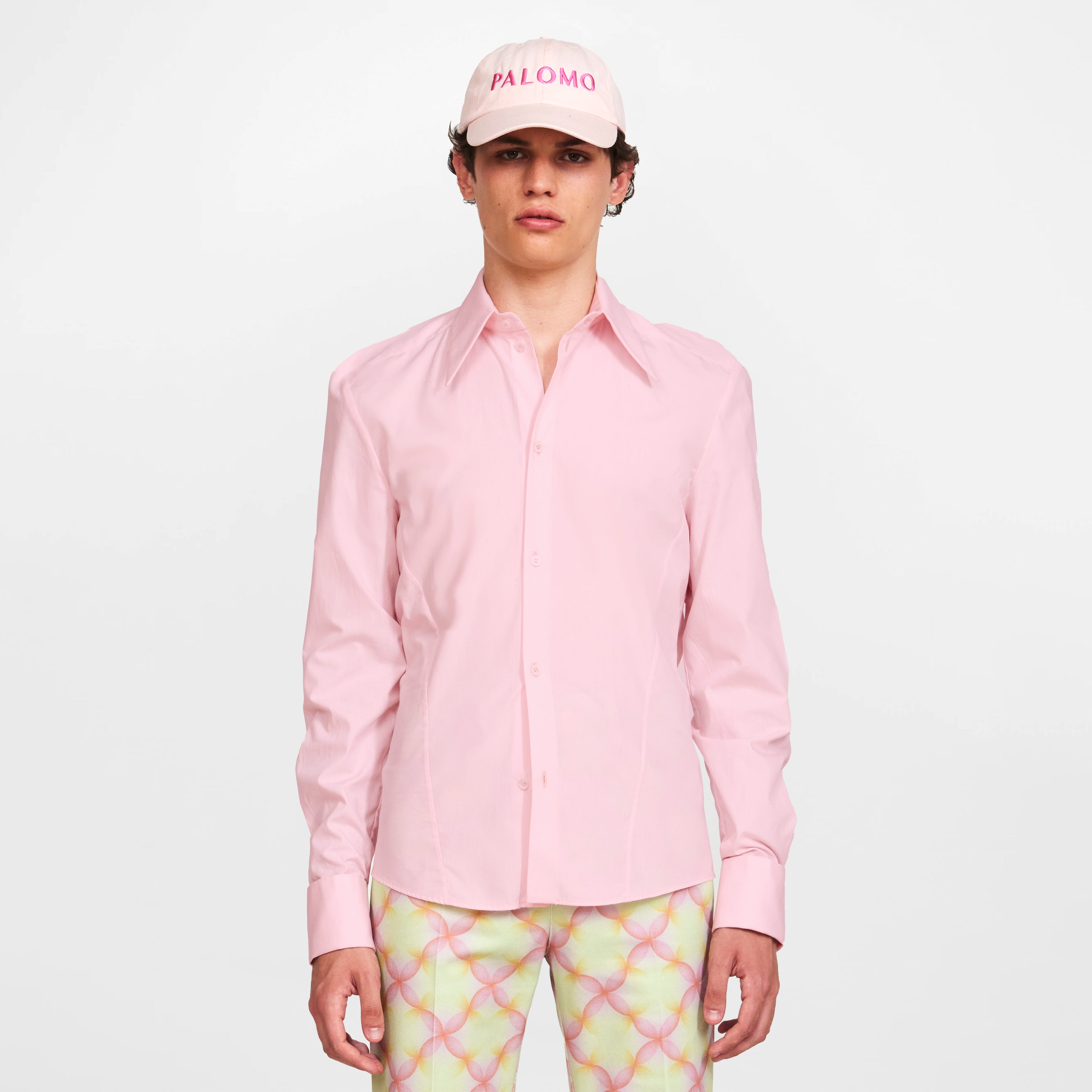 Camisa rosa ejecutiva