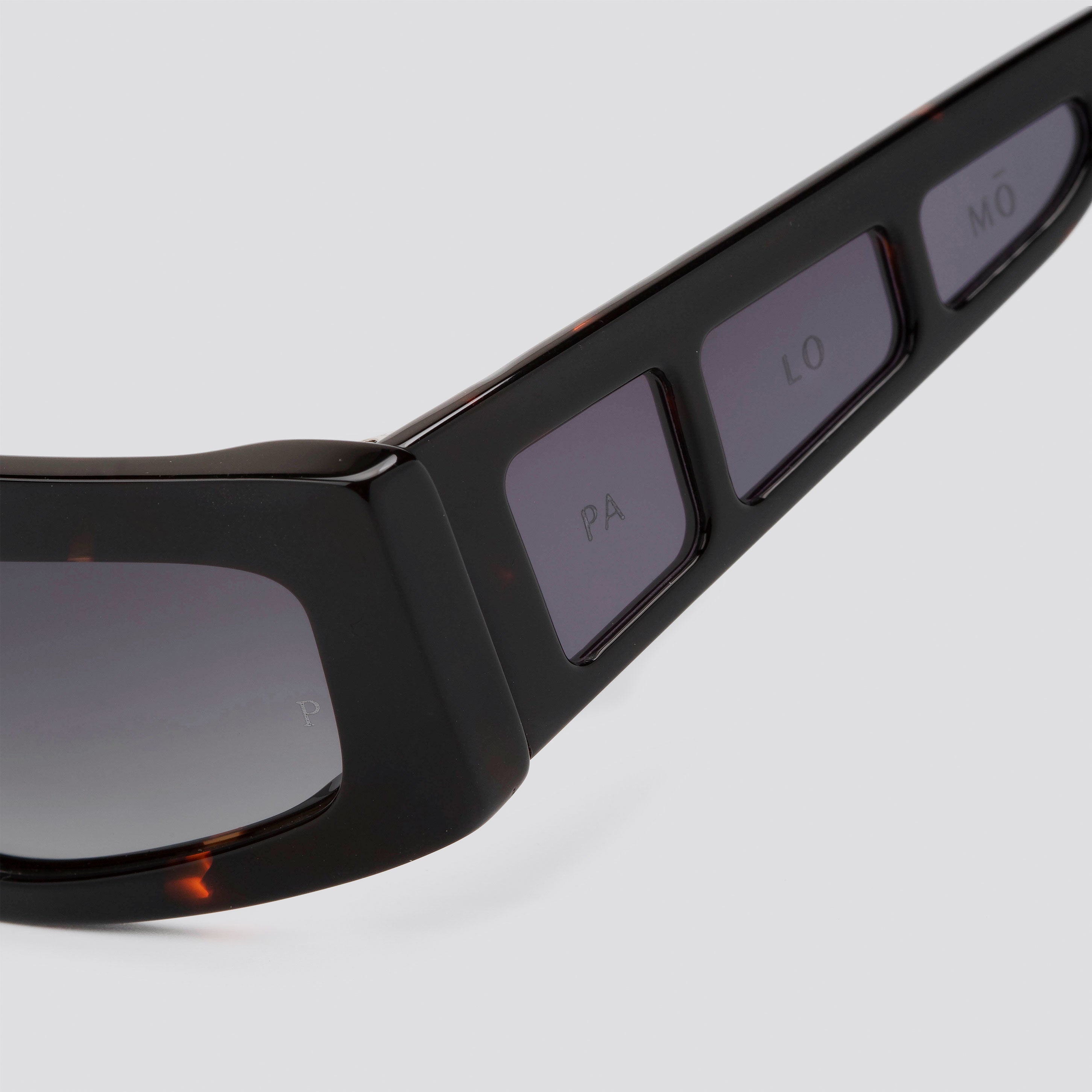 Curro Black Sunglasses